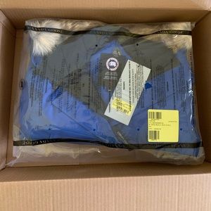 BRAND NEW AUTHENTIC CANADA GOOSE CHILLIWACK BOMBER